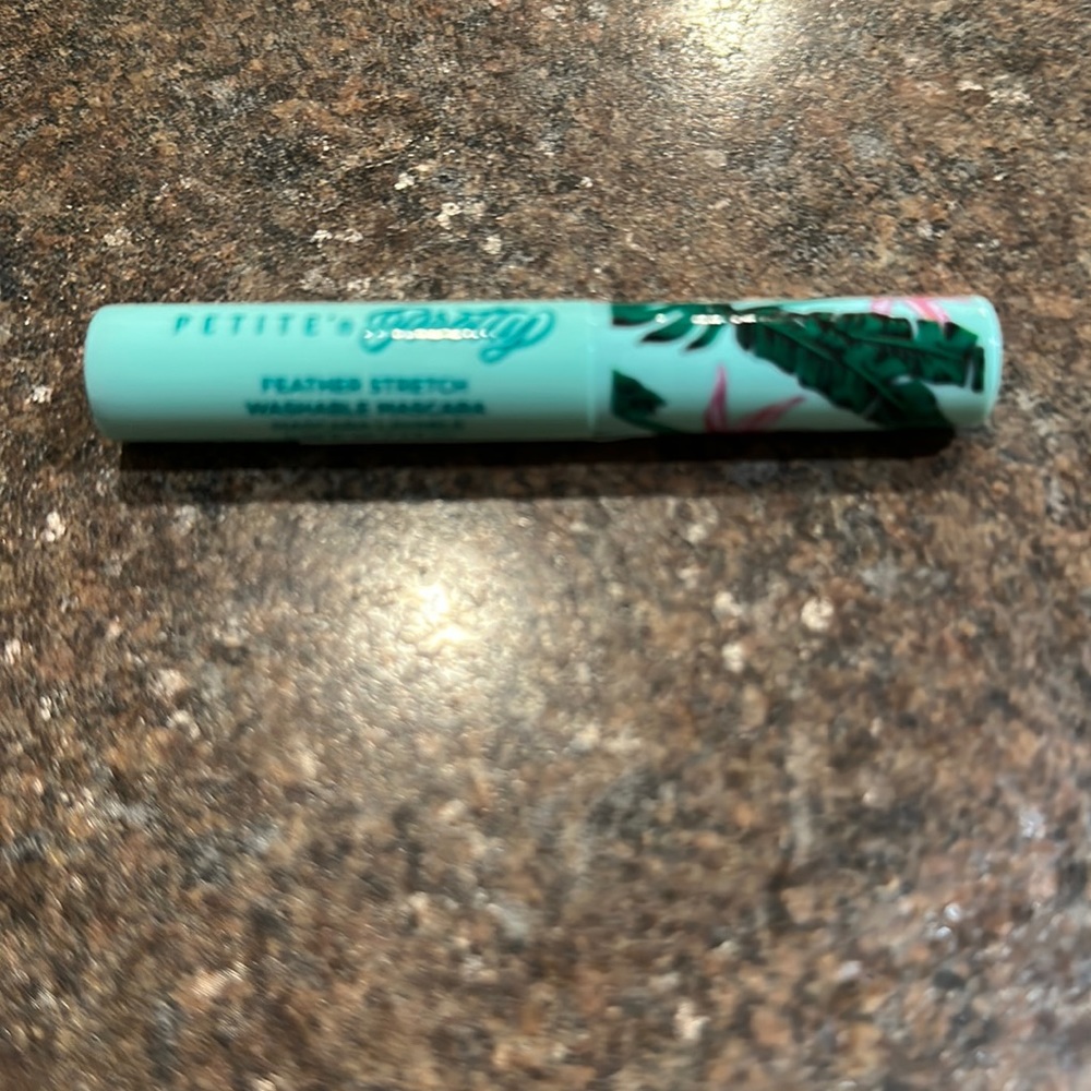 5/$10.00 Petite pretty n Feather stretch Mascara new